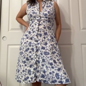 BLUE & WHITE FLORAL BUTTON UP DRESS